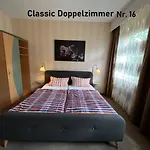 Hotelpension Am Thermalbad Maison d'hôtes 3*