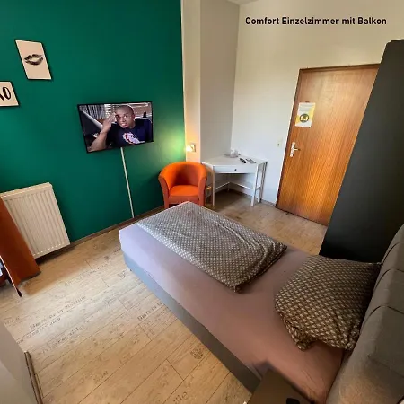 Hotelpension Am Thermalbad ゲストハウス バート・ネンドルフ