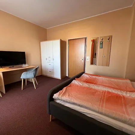 Hotelpension Am Thermalbad 3*