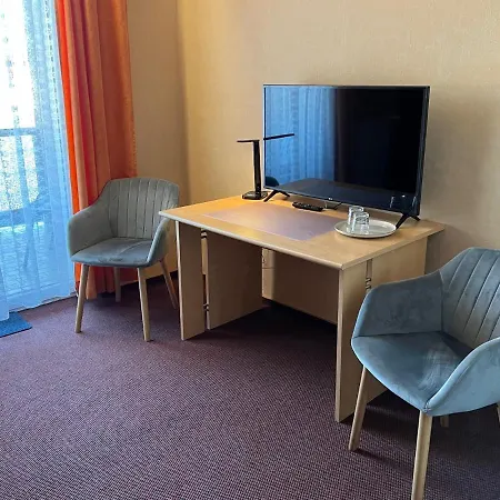 Hotelpension Am Thermalbad 3* バート・ネンドルフ